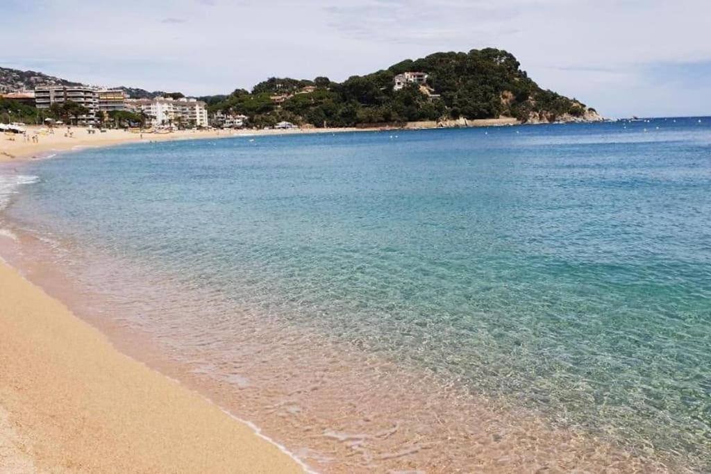 Somriu Apartament Fenals Platja Lloret de Mar Exteriör bild