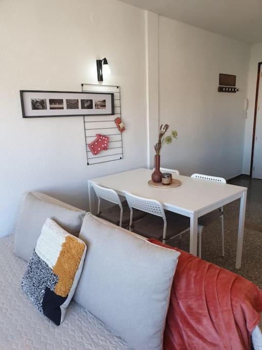 Somriu Apartament Fenals Platja Lloret de Mar Exteriör bild